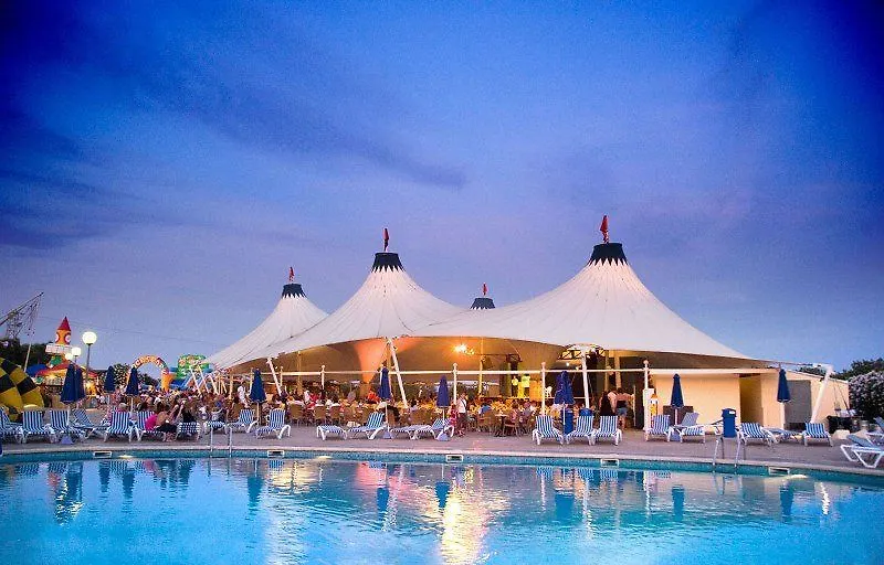 Aparthotel Globales Bouganvilla Sa Coma
